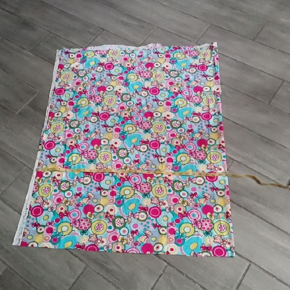 Dots & Bows Material